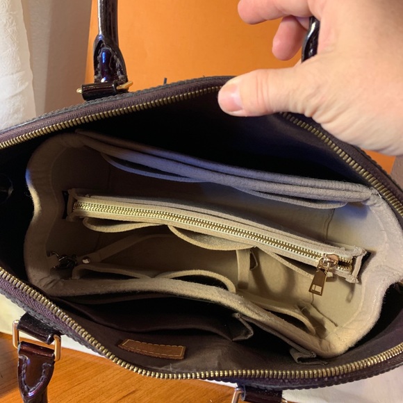 Louis Vuitton Alma GM bundle - Picture 10 of 15
